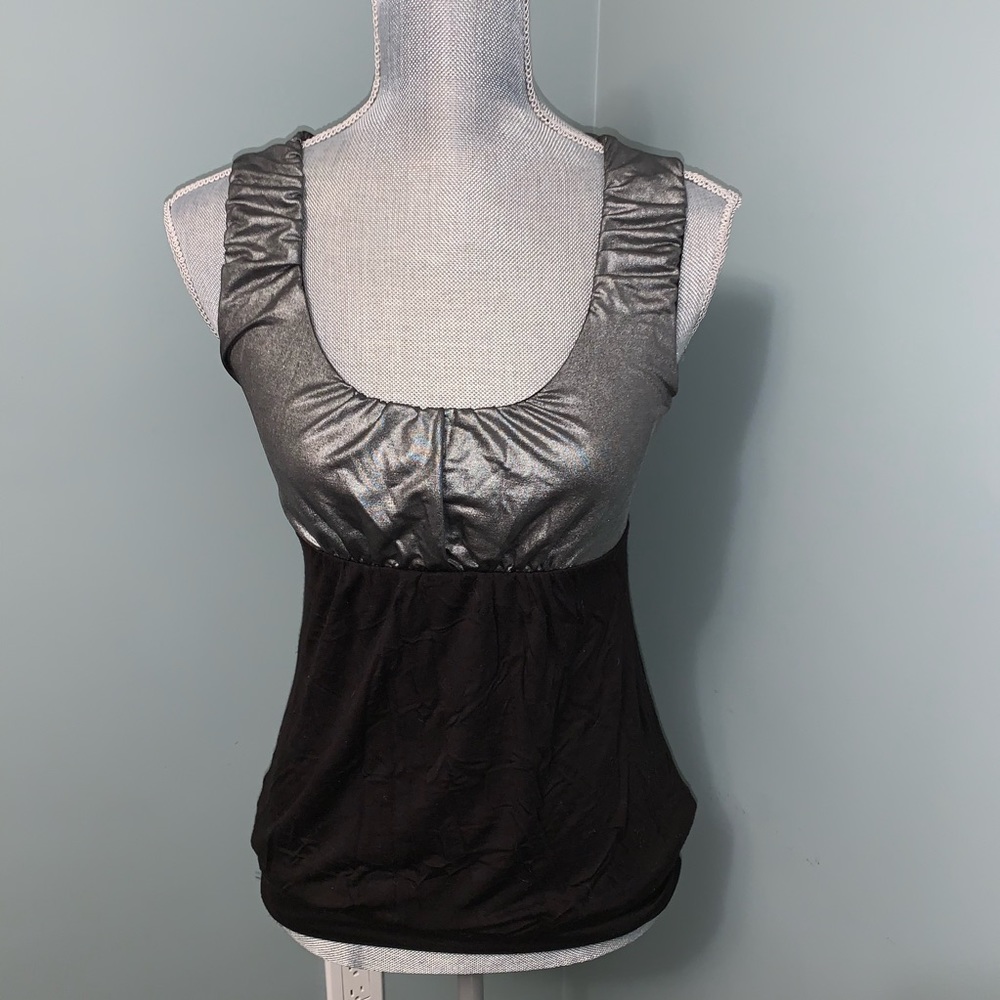 SEDUCTIONS Women’s size small stretchy top shirt tank top sleeveless